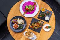 Đồ ăn tại/gần resort