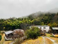 カントリーハウスの近くで見られる自然の景観