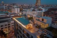 Nespecifikovaný výhled na destinaci Pattaya Central nebo výhled na město při pohledu z hotelu