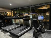 Fitness centrum a/nebo fitness zařízení v ubytování Amethyst Hotel Pattaya