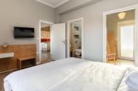 Televízia a/alebo spoločenská miestnosť v ubytovaní Apollo, Luxe Aristotelous penthouse, city view