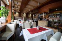 En restaurant eller et andet spisested på Apartman Snesko Zoned