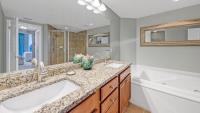 Ein Badezimmer in der Unterkunft St Lucia 1204 a Luxury Condo with Gulf Views