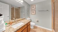 Ein Badezimmer in der Unterkunft St Lucia 1204 a Luxury Condo with Gulf Views