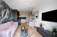 Kuchyňa alebo kuchynka v ubytovaní Praga Zupnicza P&O Serviced Apartments