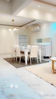 Kuchyň nebo kuchyňský kout v ubytování Warm apartment