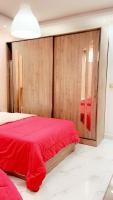Postel nebo postele na pokoji v ubytování Warm apartment