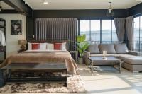 NORN Riverside Bangkok Hotel - นอนริมน้ำにあるシーティングエリア