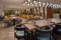 Restaurace v ubytování DoubleTree by Hilton San Francisco Airport