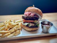 Φαγητό σε αυτό το ξενοδοχείο ή κάπου εκεί κοντά