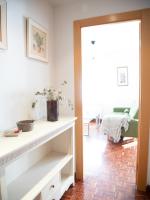 A bed or beds in a room at Alojamiento Turistico Zamora 58
