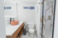 Hotel Avantiにあるバスルーム