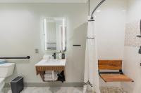 Hotel Avantiにあるバスルーム