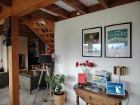 Telewizja i/lub zestaw kina domowego w obiekcie Maison dans les Alpes - Gîte les 12 sommets