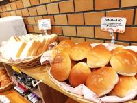 ホテルの敷地内または近くでの食事または食べ物