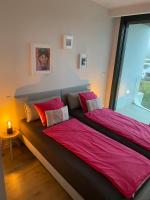 Postel nebo postele na pokoji v ubytování Casa Melocotón - Designhouse mit privatem Pool, direkt am Golfplatz