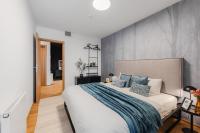 Postel nebo postele na pokoji v ubytování DeLuxe apartmán s terasou Janské Lázně 3 Ski&Bike by AlkaTravel