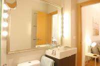 A bathroom at Moderno y Centrico Apartamento 1 dormitorio