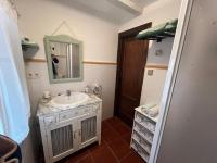 Plán poschodí v ubytovaní CASA RURAL EN GRANADA CON CHIMENEA, PISCINA PRIVADA Y BARBACOA LA CASITA DE TóZAR