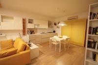 A kitchen or kitchenette at Comodo appartamento Casa Razzoli