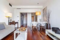 Posezení v ubytování Wonderful 2-bd apart with balcony Plaza Cataluña