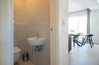 Kúpeľňa v ubytovaní Exclusive Seafront Suite with jacuzzi