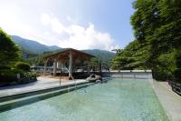 旅館から撮影された、または一般的な山の景色