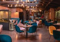 Restaurace v ubytování RENOVATED Boutique Apartments Petrus
