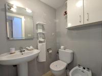Koupelna v ubytování Apartment Don Miguel III by Interhome