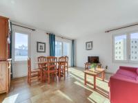 Posedenie v ubytovaní Apartment Platja de Roses-6 by Interhome