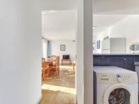 Kuchyňa alebo kuchynka v ubytovaní Apartment Platja de Roses-6 by Interhome