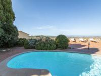 Bazén v ubytovaní Holiday Home La Smarrita Dei Carradori by Interhome alebo v jeho blízkosti