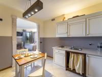 Kuchyňa alebo kuchynka v ubytovaní Holiday Home La Smarrita Dei Carradori by Interhome