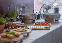 Jídlo v bed and breakfast nebo okolí