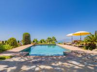 Bazén v ubytovaní Cubo's Mountain Bayview Luxury Villa alebo v jeho blízkosti