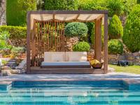 Bazén v ubytovaní Cubo's Mountain Bayview Luxury Villa alebo v jeho blízkosti