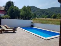 Bazén v ubytovaní Villa Kum alebo v jeho blízkosti