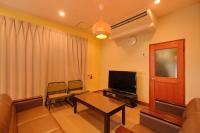 Ryokan -Suikoen-にあるテレビまたはエンターテインメントセンター