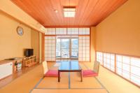 Ryokan -Suikoen-にあるテレビまたはエンターテインメントセンター