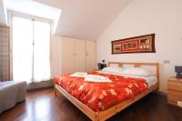 Posteľ alebo postele v izbe v ubytovaní MILANO FOR GUEST- Angela Apartment Duomo