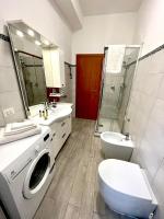 Kúpeľňa v ubytovaní Lucens Domus Appartamento Roma quartiere Trieste - vicino Metro b1 -
