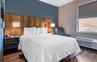 Extended Stay America Premier Suites - Tampa - Fairgrounds - Casinoにあるベッド