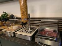 La Cabane D'Ambroiseにあるキッチンまたは簡易キッチン