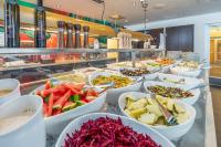 Jídlo v hotelu nebo okolí