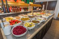 Jídlo v hotelu nebo okolí