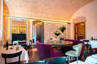 Posezení v ubytování Pavillon Suite