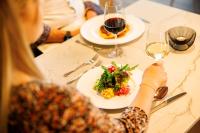 Jídlo v hotelu nebo okolí