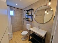 Kúpeľňa v ubytovaní Apartment Tome-3 by Interhome