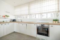 Kuchyňa alebo kuchynka v ubytovaní Luxury residence Adriatic Pearl