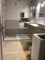 Kúpeľňa v ubytovaní Appartement 2 pièces meublés à Juan Les Pins